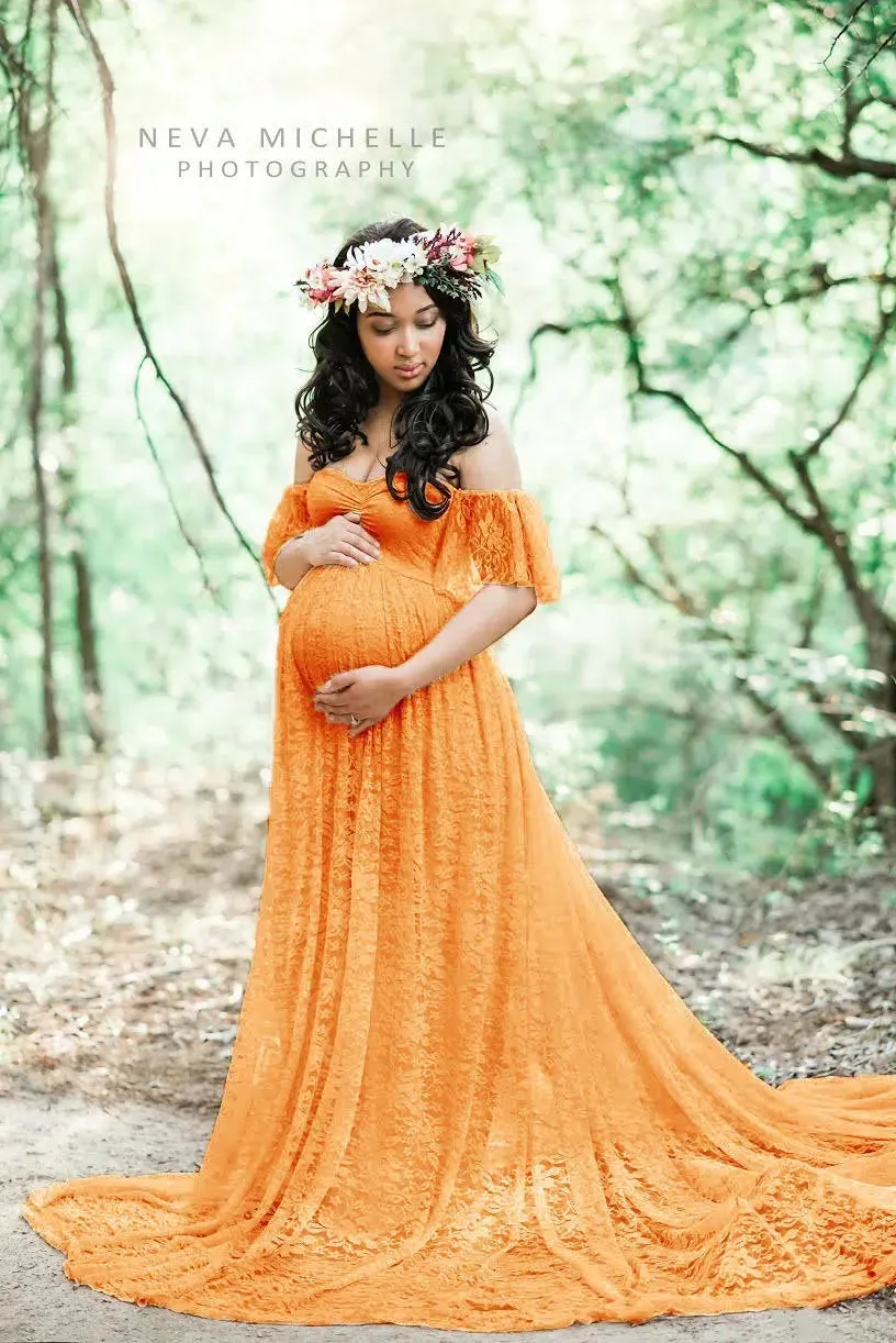 Elegant Maternity Dress for Photo Shoots