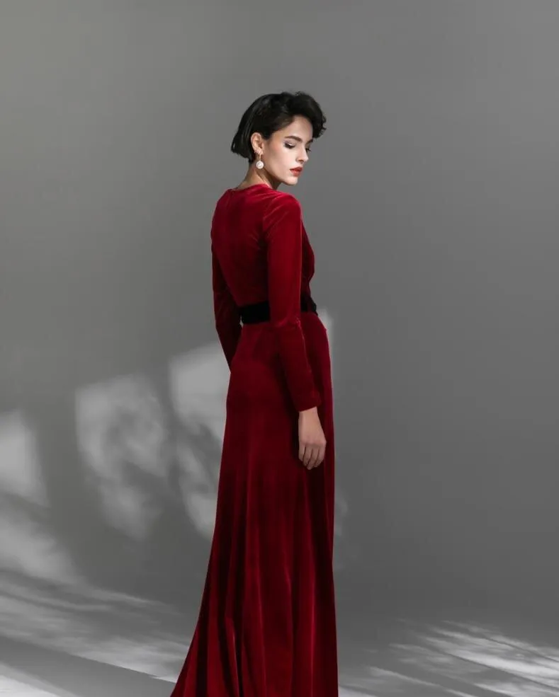 High retro retro vintage long-sleeved train velvet evening dress - Nema