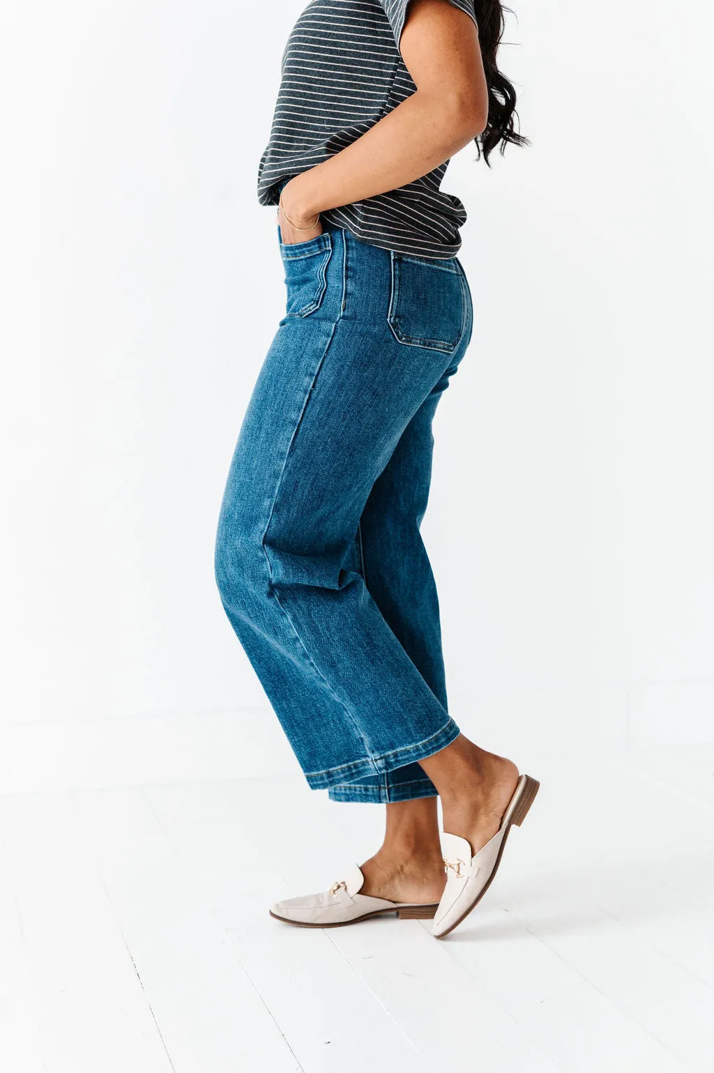 Jenny Straight Leg Cropped Jean - Size Large Left