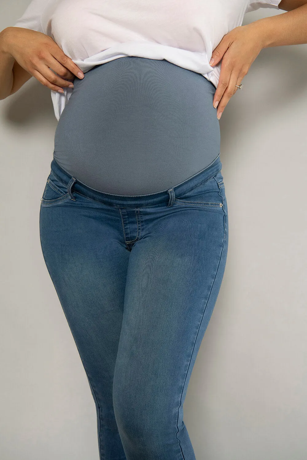 Maternity Jeggings - Mid Blue