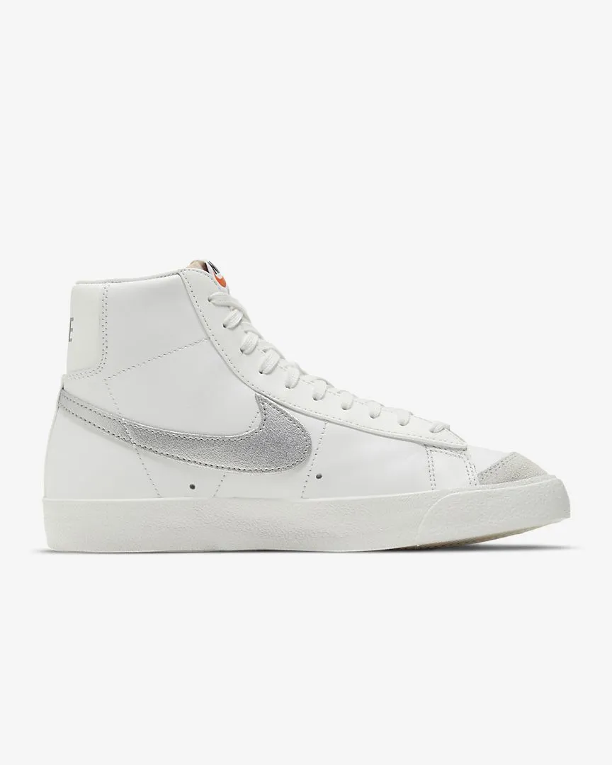 Nike Womens Blazers Mid '77 Summit White Metallic Silver CZ1055-112