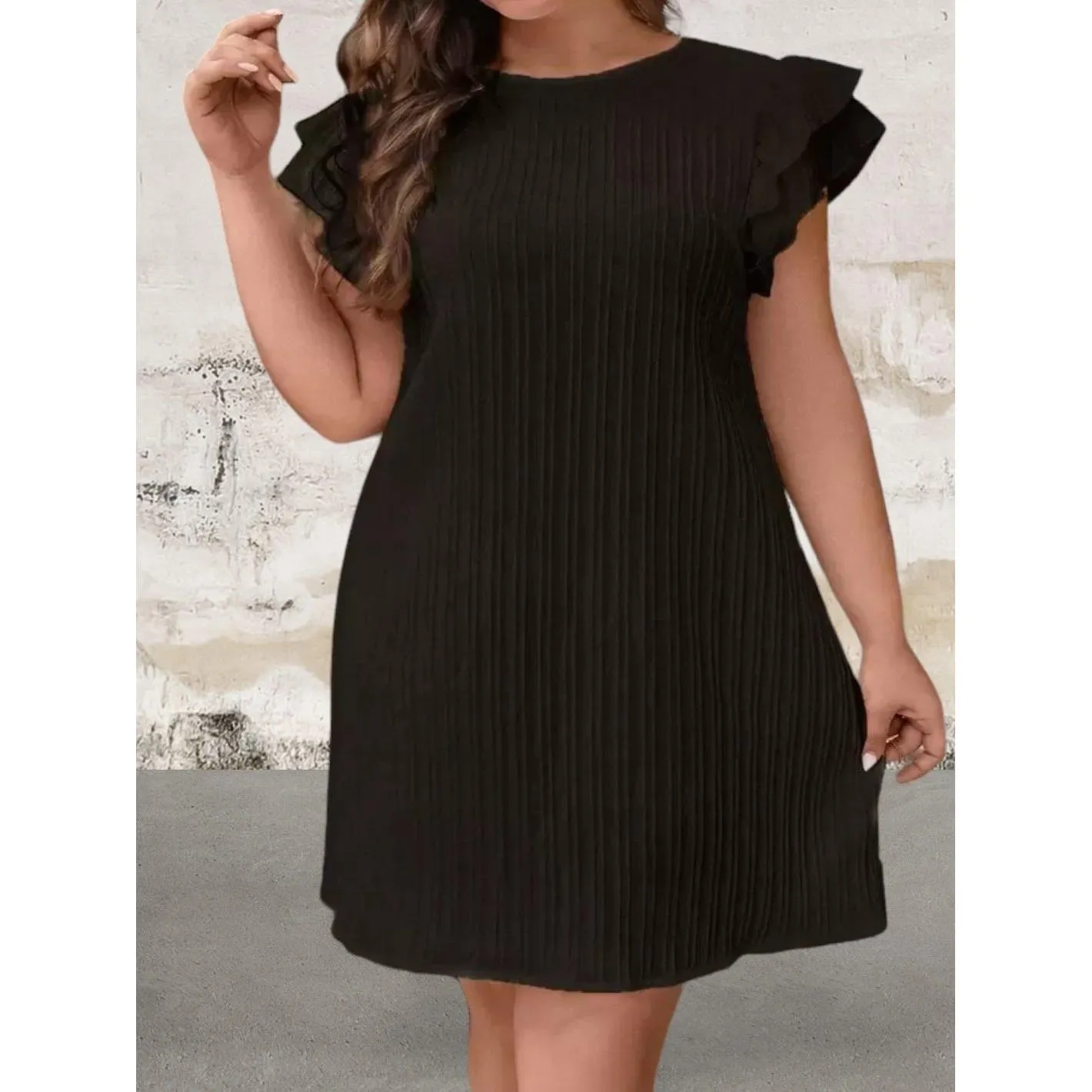 Plus Size Short Sleeve Round Neck Above-the-knee Dress