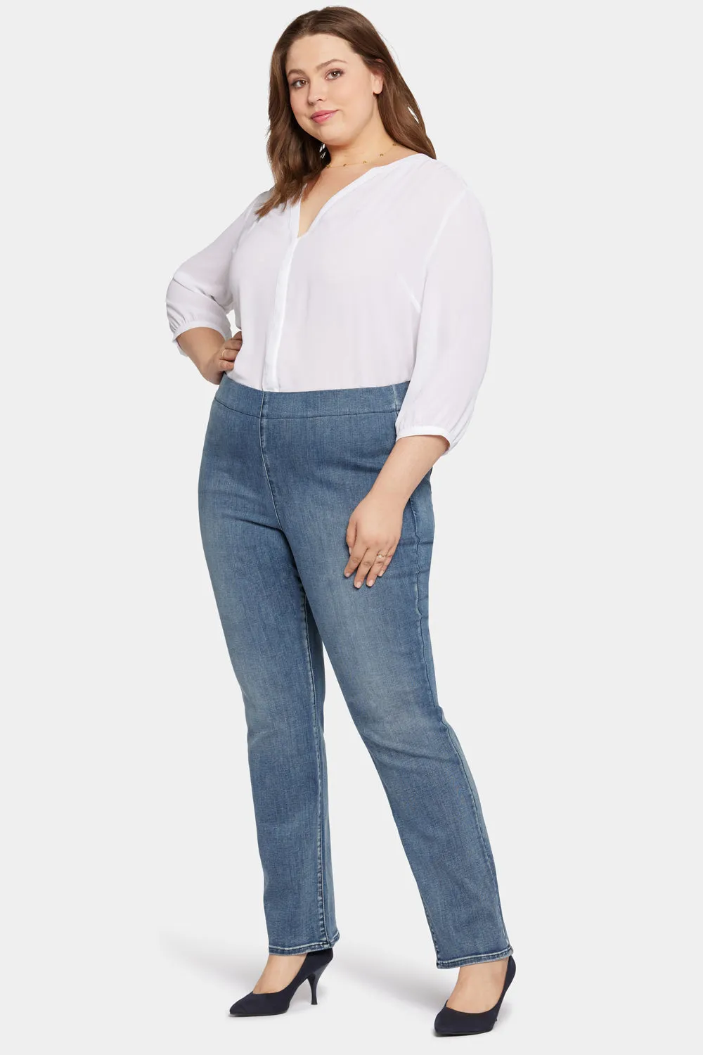 Pull-on Straight Jeans In Plus Size - Pristine